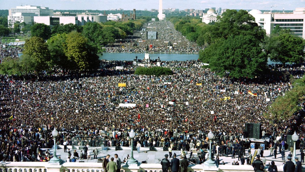 Million Man March (1995) On this day in 1995, a collaborative rally of various civil rights and black liberation groups known as the "Million Man March" took place in Washington, D.C., boasting...