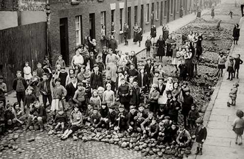 Belfast Outdoor Relief Strike (1932) On this day in 1932, 30,000 protesters in Belfast, Northern Ireland held a meeting on the Custom House steps to demand an increase in social welfare. When...