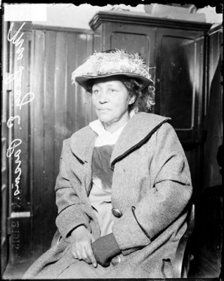 Lucy E. Parsons, arrested for rioting during an unemployment protest in 1915 at Hull House in Chicago, Ill. Courtesy of the Chicago Historical Society. [zinnedproject.org]